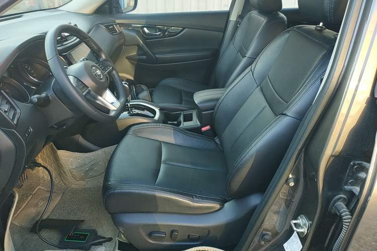 Used Nissan X-Trail 2020 2.0L XL ITS CVT 2WD SmartConnect Comfort Edition Left Front Seat
