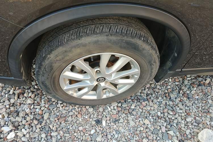 Used Nissan X-Trail 2020 2.0L XL ITS CVT 2WD SmartConnect Comfort Edition Left Front Wheel Hub
