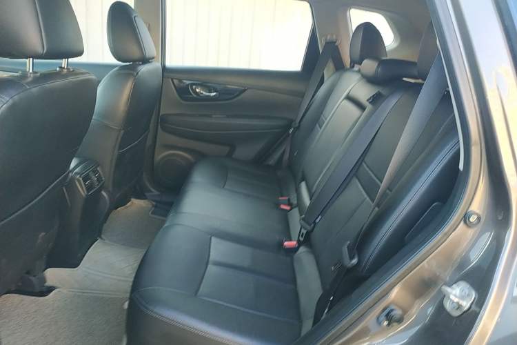 Used Nissan X-Trail 2020 2.0L XL ITS CVT 2WD SmartConnect Comfort Edition Left Rear Seat