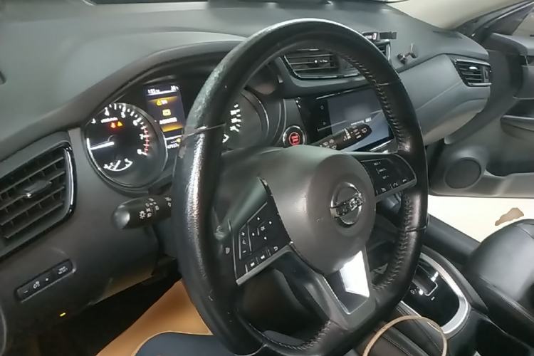 Used Nissan X-Trail 2020 2.0L XL ITS CVT 2WD SmartConnect Comfort Edition Center Console