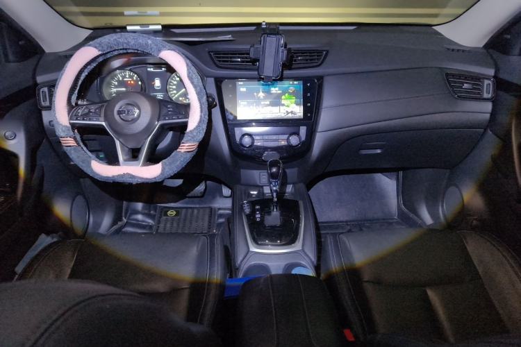 Used Nissan X-Trail 2020 2.0L XL ITS CVT 2WD SmartConnect Comfort Edition Center Console