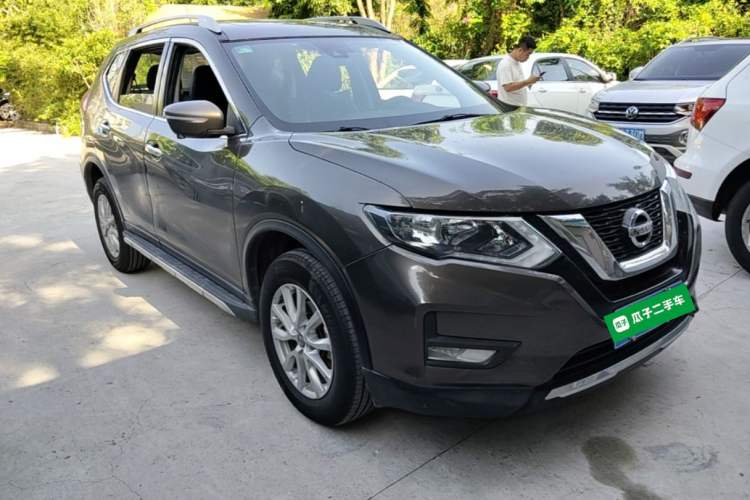 Used Nissan X-Trail 2020 2.0L XL ITS CVT 2WD SmartConnect Comfort Edition Front Right 45 Deg