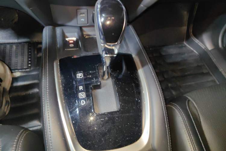 Used Nissan X-Trail 2020 2.0L XL ITS CVT 2WD SmartConnect Comfort Edition Gear Lever