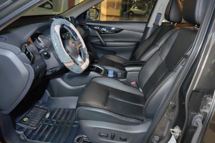 Used Nissan X-Trail 2020 2.0L XL ITS CVT 2WD SmartConnect Comfort Edition Left Front Seat