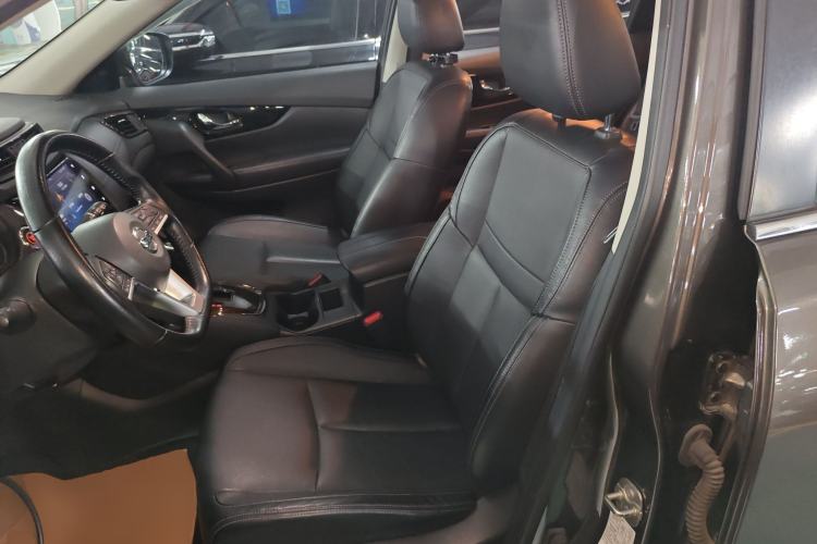 Used Nissan X-Trail 2020 2.0L XL Premium CVT 2WD SmartConnect Luxury Edition Left Front Seat