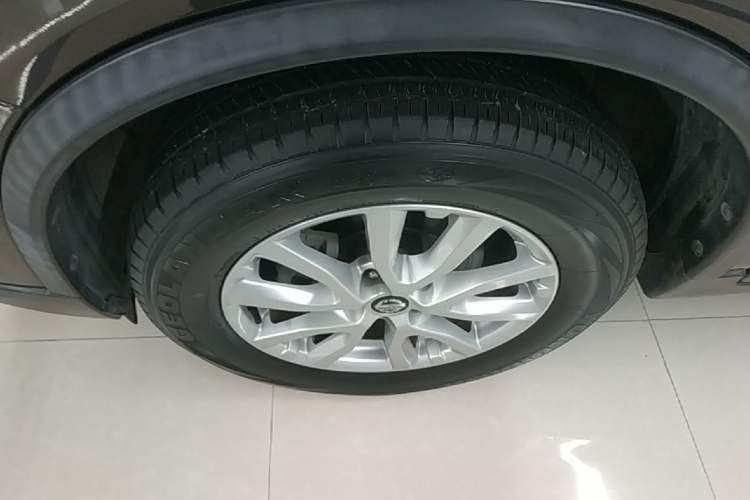 Used Nissan X-Trail 2020 2.0L XL ITS CVT 2WD SmartConnect Comfort Edition Left Front Wheel Hub