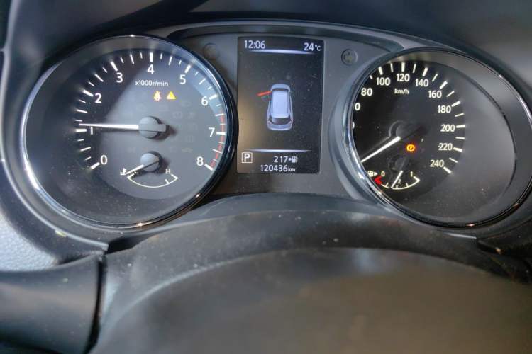 Used Nissan X-Trail 2020 2.0L XL ITS CVT 2WD SmartConnect Comfort Edition Odometer Close Up