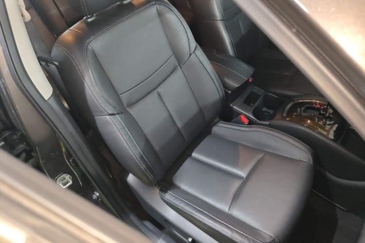 Used Nissan X-Trail 2020 2.0L XL Premium CVT 2WD SmartConnect Luxury Edition Right Front Seat