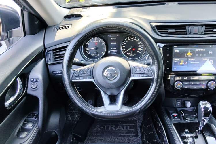 Used Nissan X-Trail 2020 2.0L XL ITS CVT 2WD SmartConnect Comfort Edition Steering Wheel