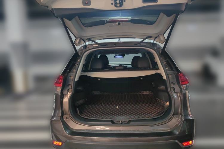 Used Nissan X-Trail 2020 2.0L XL ITS CVT 2WD SmartConnect Comfort Edition Trunk