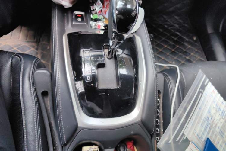 Used Nissan X-Trail 2020 2.0L XL Premium CVT 2WD SmartConnect Luxury Edition Gear Lever