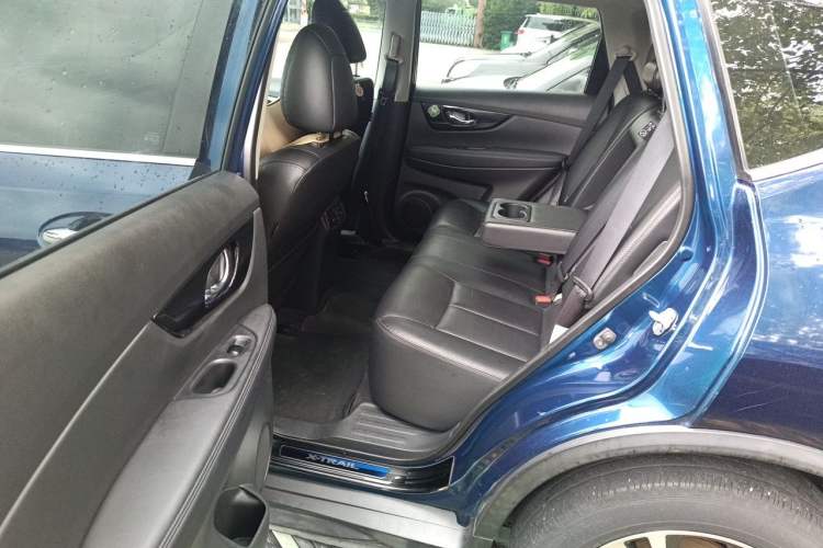 Used Nissan X-Trail 2020 2.5L XL ITS CVT 4WD Deluxe Navigation Edition Left Rear Seat
