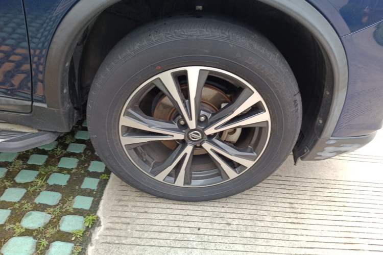Used Nissan X-Trail 2020 2.5L XL ITS CVT 4WD Deluxe Navigation Edition Right Front Wheel Hub