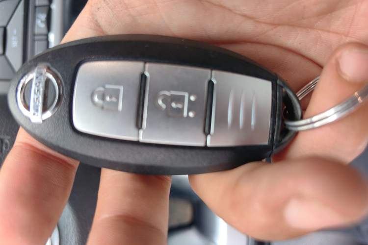 Used Nissan X-Trail 2020 2.0L XL Premium CVT 2WD SmartConnect Luxury Edition Vehicle Key