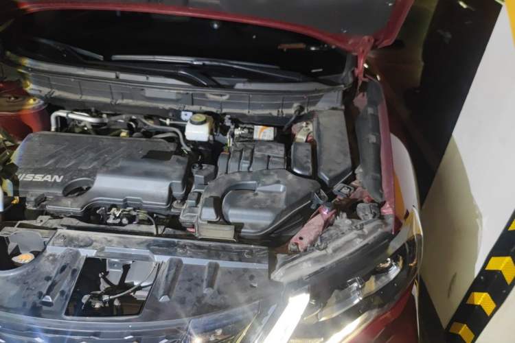 Used Nissan X-Trail 2020 2.0L XL Premium CVT 2WD SmartConnect Luxury Edition Engine Bay Left