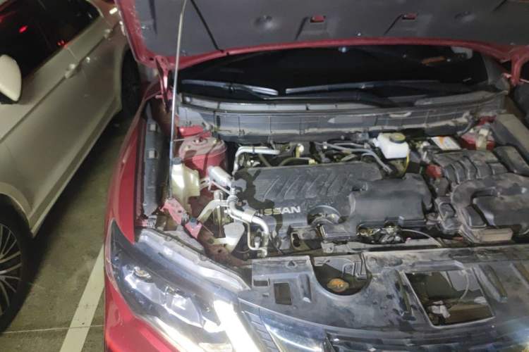 Used Nissan X-Trail 2020 2.0L XL Premium CVT 2WD SmartConnect Luxury Edition Engine Bay Right