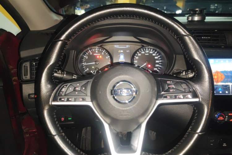 Used Nissan X-Trail 2020 2.0L XL Premium CVT 2WD SmartConnect Luxury Edition Instrument Cluster