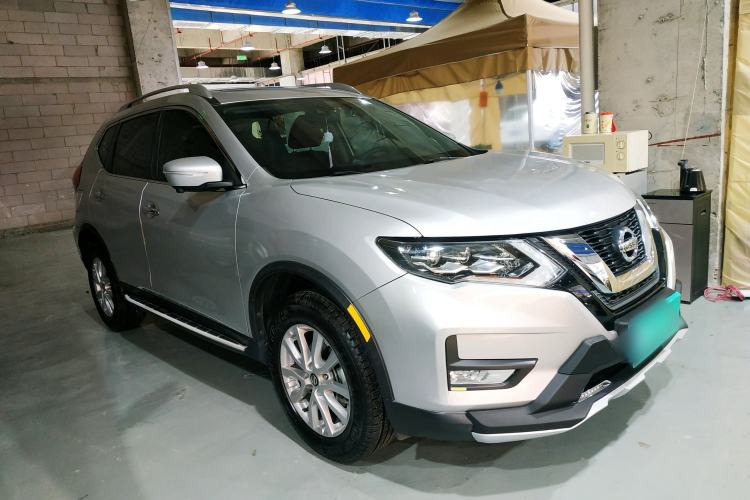 Used Nissan X-Trail 2020 2.0L XL Premium CVT 2WD SmartConnect Luxury Edition Front Right 45 Deg