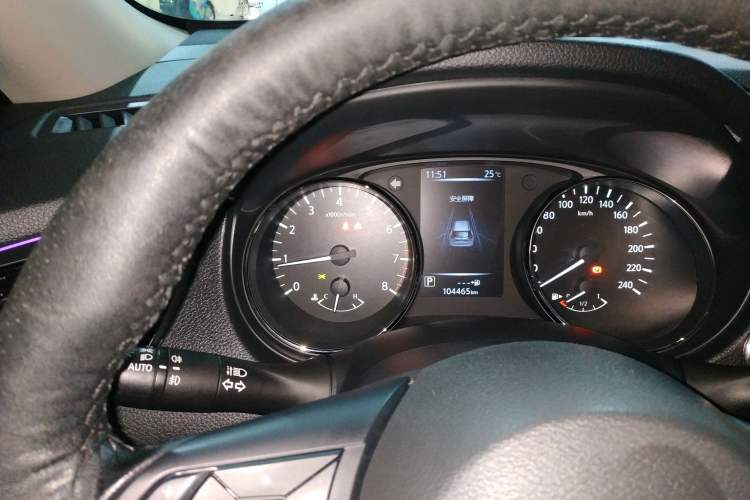 Used Nissan X-Trail 2020 2.0L XL Premium CVT 2WD SmartConnect Luxury Edition Instrument Cluster