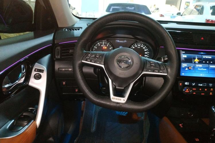 Used Nissan X-Trail 2020 2.0L XL Premium CVT 2WD SmartConnect Luxury Edition Steering Wheel