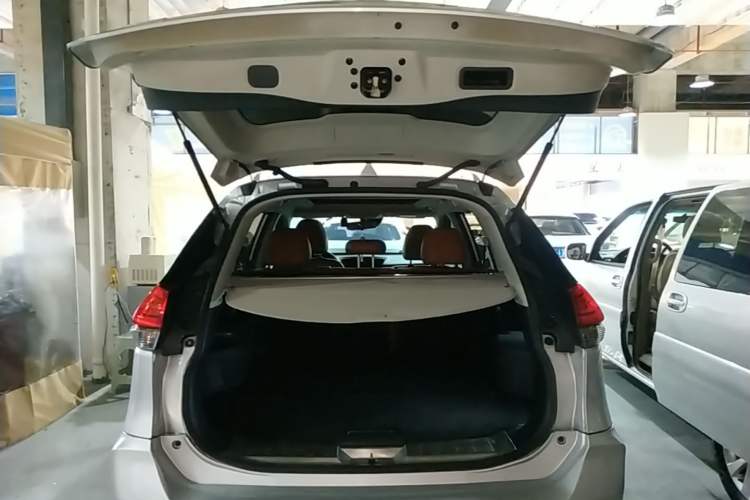 Used Nissan X-Trail 2020 2.0L XL Premium CVT 2WD SmartConnect Luxury Edition Trunk