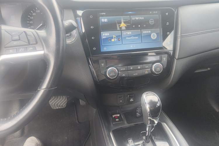 Used Nissan X-Trail 2020 2.0L XL ITS CVT 2WD SmartConnect Comfort Edition Audio And AC Panel