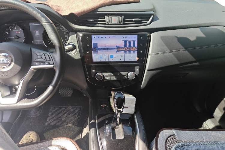 Used Nissan X-Trail 2020 2.0L XL ITS CVT 2WD SmartConnect Comfort Edition Audio And AC Panel