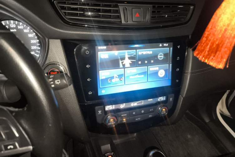 Used Nissan X-Trail 2020 2.0L XL ITS CVT 2WD SmartConnect Comfort Edition Audio And AC Panel