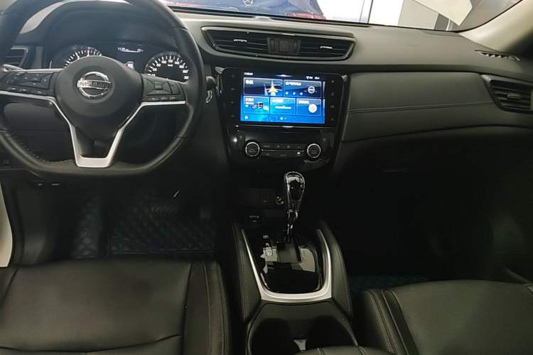 Used Nissan X-Trail 2020 2.0L XL ITS CVT 2WD SmartConnect Comfort Edition Audio And AC Panel