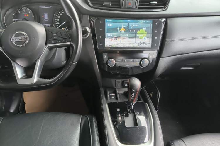 Used Nissan X-Trail 2020 2.0L XL ITS CVT 2WD SmartConnect Comfort Edition Audio And AC Panel