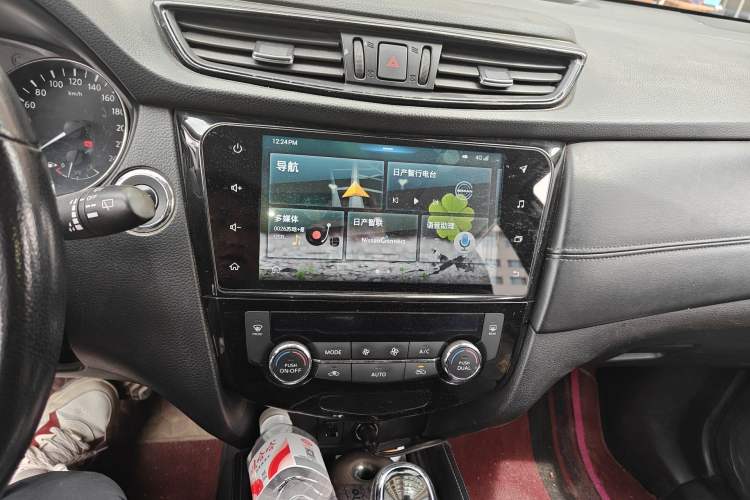 Used Nissan X-Trail 2020 2.5L XL ITS CVT 4WD Deluxe Navigation Edition Audio And AC Panel