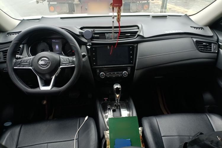Used Nissan X-Trail 2020 2.0L XL ITS CVT 2WD SmartConnect Comfort Edition Center Console
