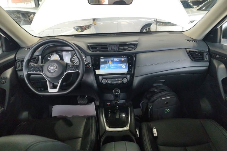 Used Nissan X-Trail 2020 2.0L XL ITS CVT 2WD SmartConnect Comfort Edition Center Console