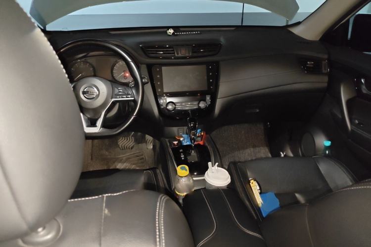Used Nissan X-Trail 2020 2.0L XL ITS CVT 2WD SmartConnect Comfort Edition Center Console