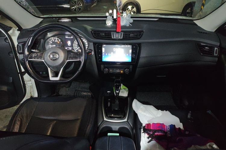Used Nissan X-Trail 2020 2.0L XL ITS CVT 2WD SmartConnect Comfort Edition Center Console