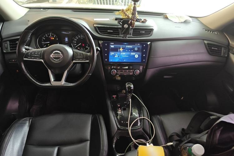 Used Nissan X-Trail 2020 2.0L XL Premium CVT 2WD SmartConnect Luxury Edition Center Console