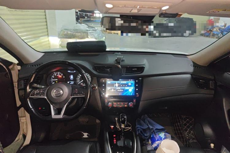 Used Nissan X-Trail 2020 2.0L XL Premium CVT 2WD SmartConnect Luxury Edition Center Console
