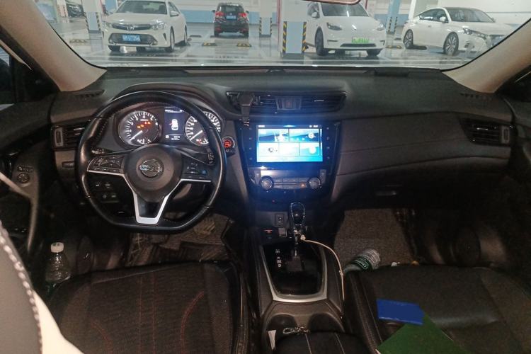 Used Nissan X-Trail 2020 2.5L XL ITS CVT 4WD Deluxe Navigation Edition Center Console