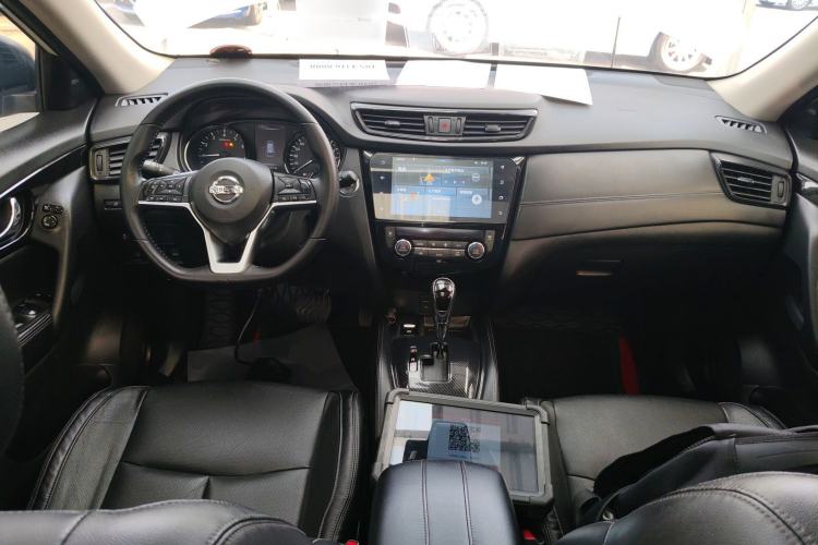Used Nissan X-Trail 2020 2.0L XL ITS CVT 2WD SmartConnect Comfort Edition Center Console