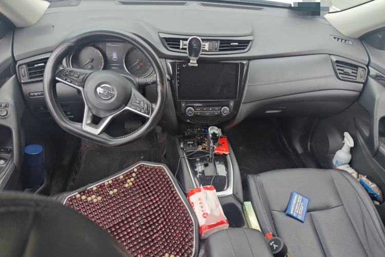 Used Nissan X-Trail 2020 2.0L XL Premium CVT 2WD SmartConnect Luxury Edition Center Console