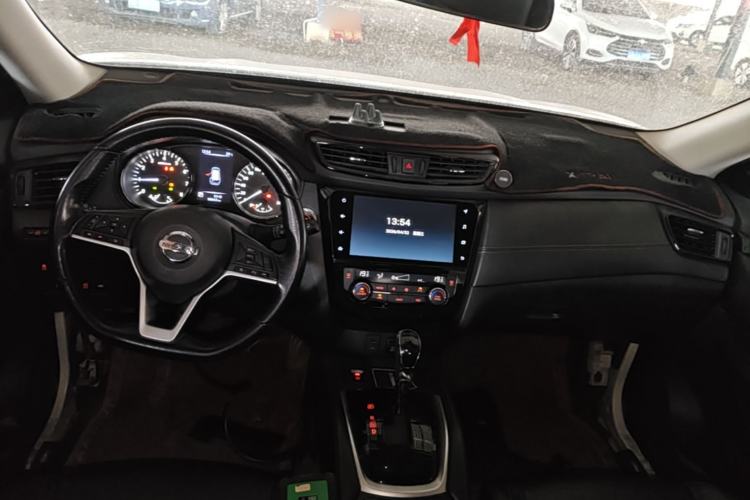Used Nissan X-Trail 2020 2.0L XL ITS CVT 2WD SmartConnect Comfort Edition Center Console