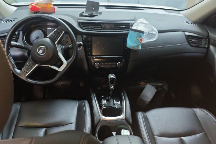 Used Nissan X-Trail 2020 2.0L XL ITS CVT 2WD SmartConnect Comfort Edition Center Console