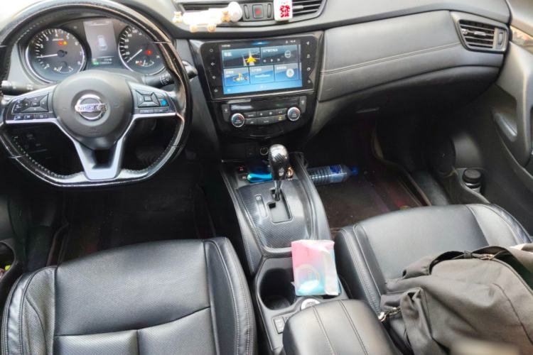 Used Nissan X-Trail 2020 2.5L XL ITS CVT 4WD Deluxe Navigation Edition Center Console