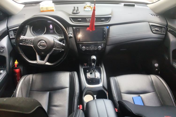 Used Nissan X-Trail 2020 2.0L XL ITS CVT 2WD SmartConnect Comfort Edition Center Console