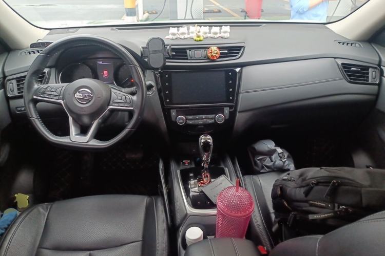 Used Nissan X-Trail 2020 2.0L XL ITS CVT 2WD SmartConnect Comfort Edition Center Console