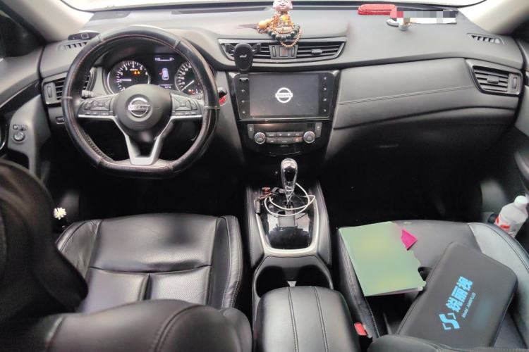Used Nissan X-Trail 2020 2.0L XL ITS 3-Row CVT 2WD SmartConnect 7-Seater Comfort Edition Center Console