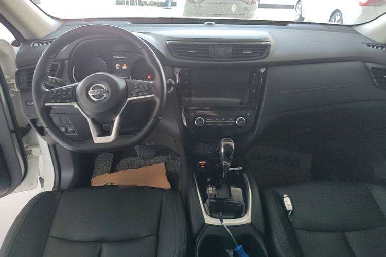 Used Nissan X-Trail 2020 2.0L XL ITS CVT 2WD SmartConnect Comfort Edition Center Console