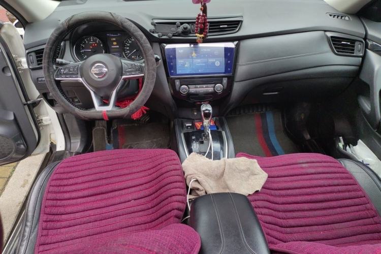 Used Nissan X-Trail 2020 2.0L XL ITS CVT 2WD SmartConnect Comfort Edition Center Console