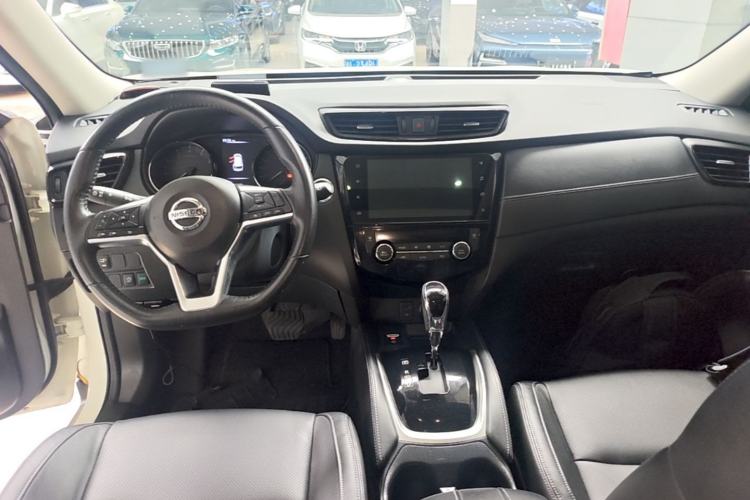 Used Nissan X-Trail 2020 2.0L XL ITS 3-Row CVT 2WD SmartConnect 7-Seater Comfort Edition Center Console