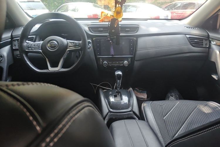 Used Nissan X-Trail 2020 2.5L XL ITS CVT 4WD Deluxe Navigation Edition Center Console